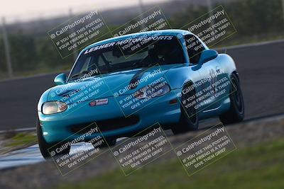 media/Jan-18-2026-CalClub SCCA (Sun) [[8bc6468723]]/Group 7 Race/Turn 1/